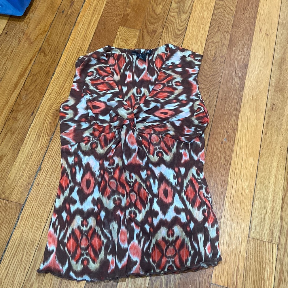 Colorful leopard type sleeveless top